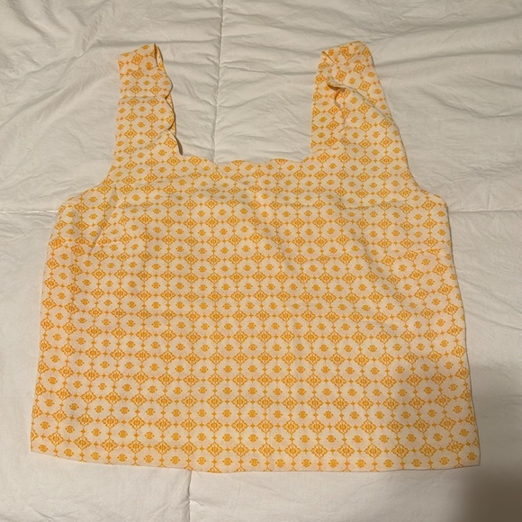 NWT- TOP AND SHORTS BUNDLE - Picture 4 of 15